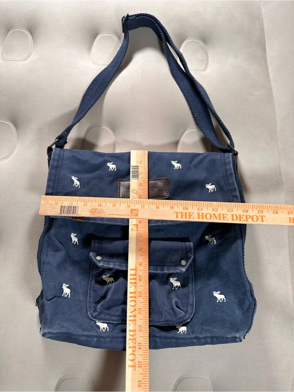Abercrombie & Fitch Navy Blue Canvas Vintage Retro Messenger Sling Bag Y2K 2000s
